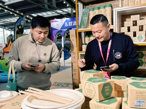 纤模社品牌闪耀COSP2024深圳国际户外展共谱绿色露营新篇章！(图14)