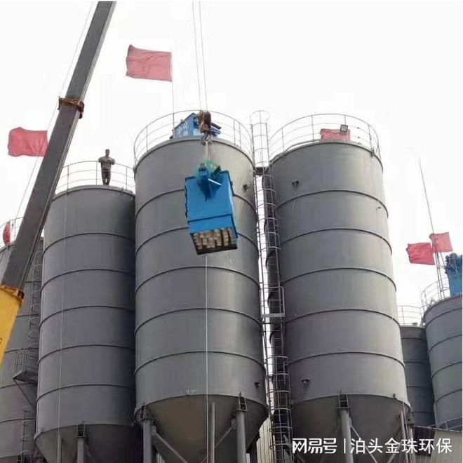 100吨搅拌站水泥罐仓顶脉冲布袋除尘器