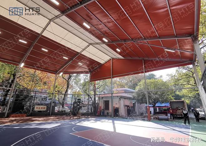 铝合金篷房结构篷篮球馆利用“金角银边”化身运动场所(图2)