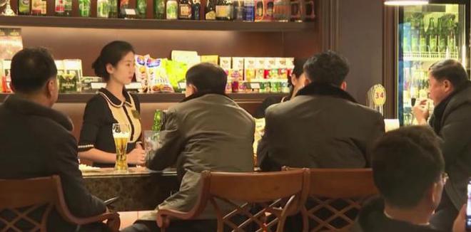 朝鲜男人烟不离手金正恩抽什么牌子的香烟？一包烟的价格是多少(图7)